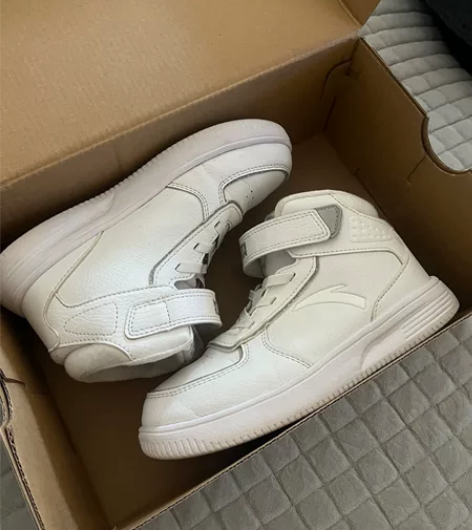 安踏童鞋，专柜购入，鞋盒在，孩子脚长得快，...