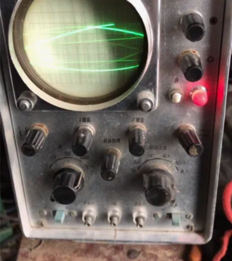 示波器,电子管的,1979年的,开机示波管...