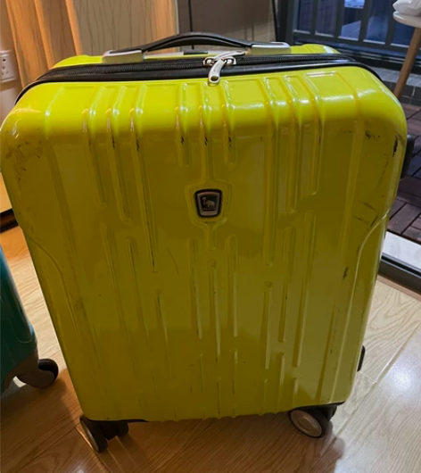 爱华仕20寸拉杆箱些微使用痕迹 【成都温江...