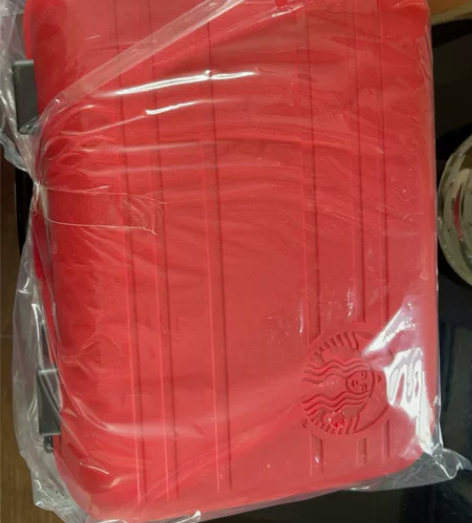 星巴克小旅行箱红色 兑换礼品，仅拍照，详情...