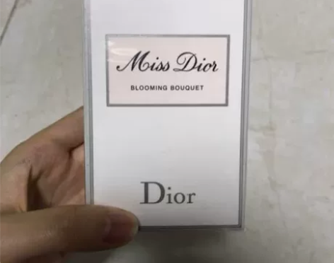 Dior迪奥香水花漾甜心小姐女士持久淡香100ML一缕缕花香...