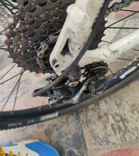 出美利达车一辆，套件和前叉都是升级过的，短...