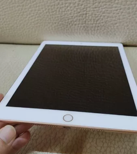 ipad 2018 32G 美版插卡4g全...