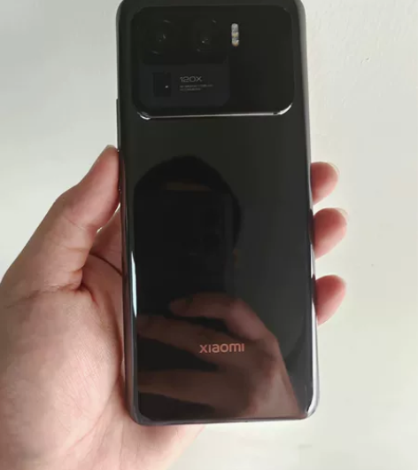 小米11ultra 12+256 几乎全新...