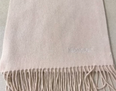 ysl女士围巾 浅粉色羊绒围巾 在闲鱼中古...