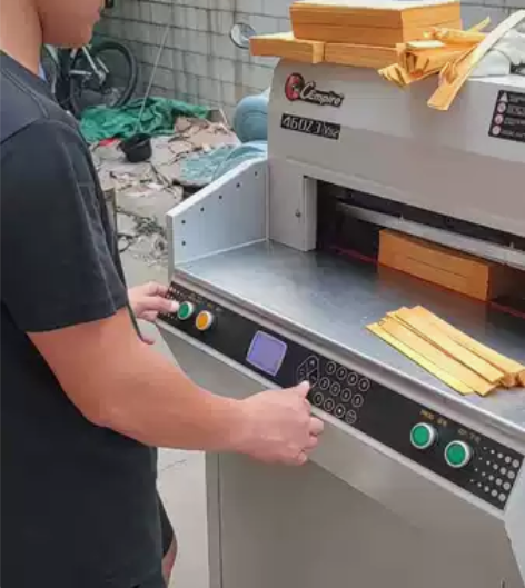 二手彩霸  4606 切纸机     特价...