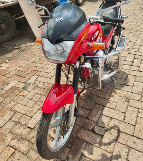 家里闲置摩托车，力帆水冷125，全车没修没...