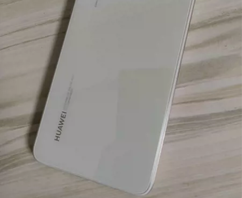 华为手机p20.6+128.贝母白，95成...