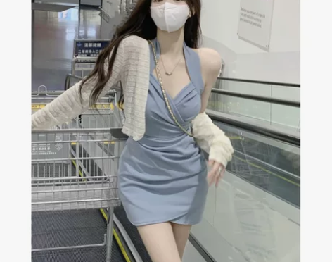 性感纯欲挂脖包臀连衣裙女夏天法式2022新...