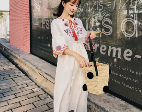 西藏云南民族风女装旅行衣服大理刺绣裙子丽江...