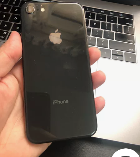 苹果8个人一手,64g国行,全网通,随便刷机还原。成色看图。... 苹果8个人一手,64g国行,全网通,随便刷机还原。成色看图。...