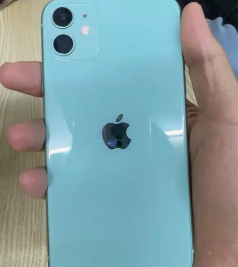 苹果11浅绿色(这颜色说实话还挺好看)，(...