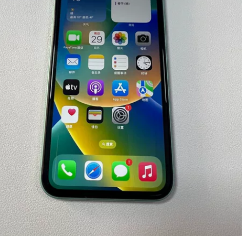 出85成新苹果11国行绿色64g手机，全原...