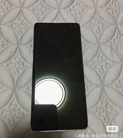 三星s10+国行128 白色双卡 内屏漏液...