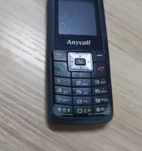 闲置三星小手机，只能打电话发短信 感兴趣的...