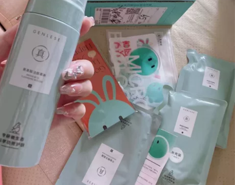 真丽斯洁面慕斯全新未拆封 官方旗舰店买来的...