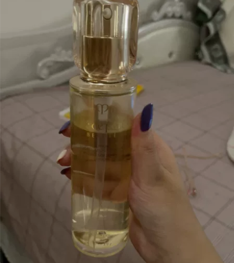 Cpb精粹水 化妆水 这个买上也没咋用，跟...