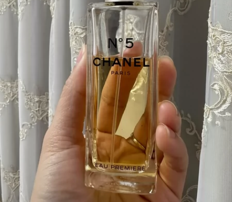 入手于香奈儿专柜，由于宝宝小不适于喷香水，...