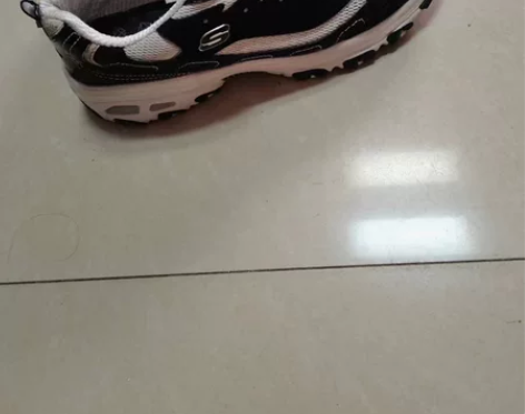 正品斯凯奇39码，新百伦41码 感兴趣的话...