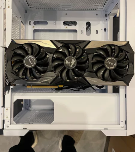 台式机机箱绝尘玩家白色，全新，别我我为什么...