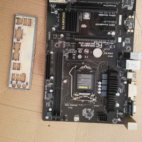 技嘉B85-D3V主板,成色很好无维修,带...