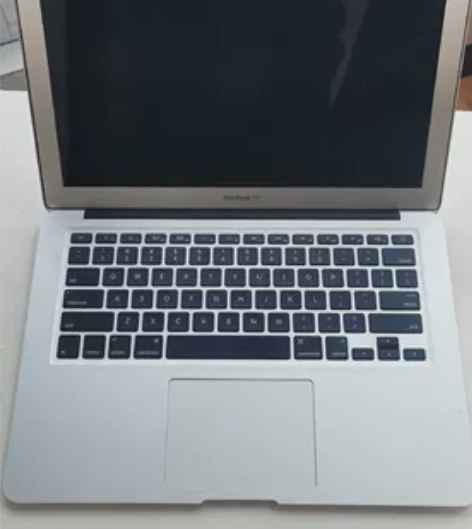 苹果 MACbook air 电脑，99成...