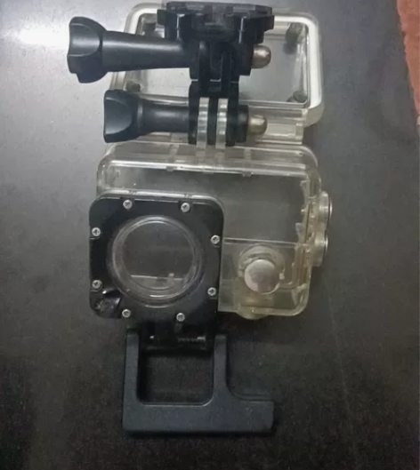 跑山狗摄徒A8高配版本。防水壳有烫的痕迹，...