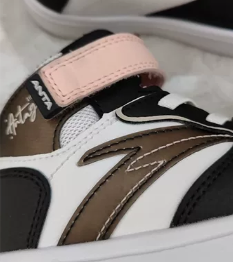 安踏高帮童鞋24码内长145九新 宝宝脚长...