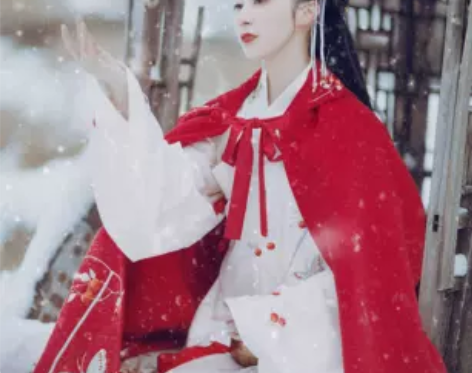 兰若庭 汉服 红果果 仅斗篷1件 全新，仅...