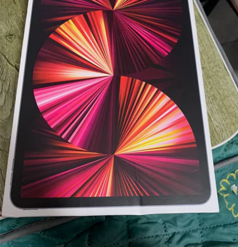 苹果平板原装充电器充电头充电线包装盒 全新...