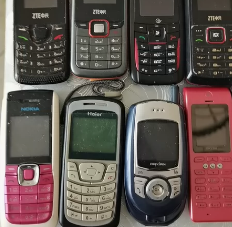 曾经用过的诺基亚手机，中兴手机，三星手机，...