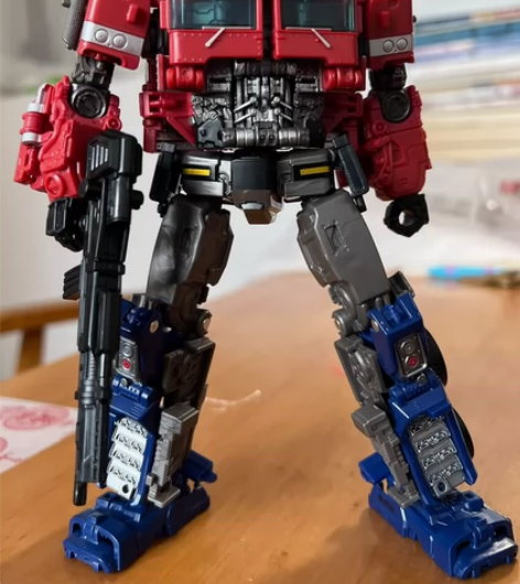 孩之宝 变形金刚 ss38变形金刚 手肘处...