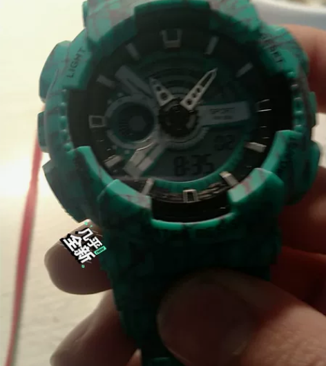 超酷的运动手表，多功能 感兴趣的话点“我想...