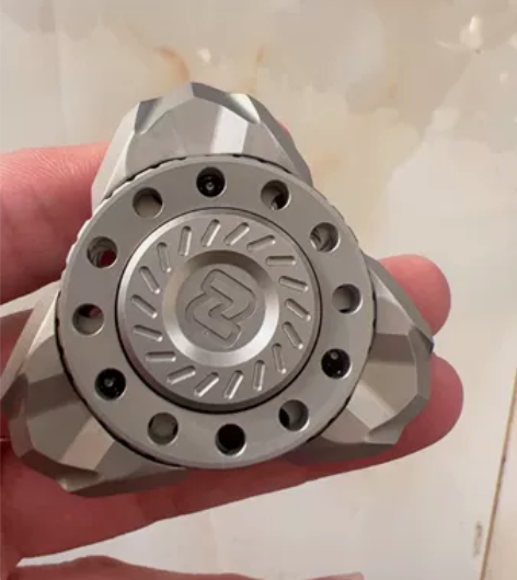 精工智造不锈钢联动鬼星陀螺 声音清脆，联动...