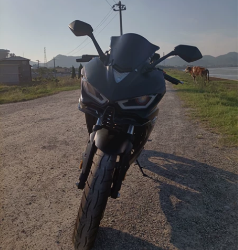 出手九成新宗申摩托车一辆，200cc，15...