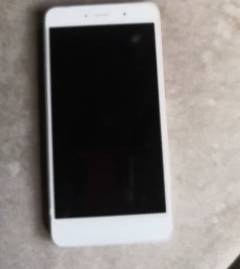 华为畅享7plus全网通手机屏幕左上角有裂...