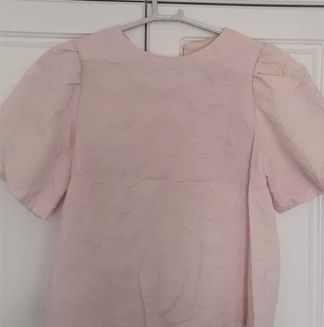 很温柔的公主风套装，裙子有内衬，不透，低价...