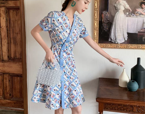小心机连衣裙V领收腰显瘦法式复古气质中国风...