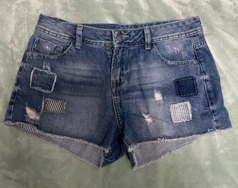 女士牛仔短裤 购入渠道：线下店 码数：38...