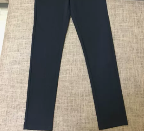 全新黑色薄款修身显瘦小脚裤铅笔裤 全新有吊...