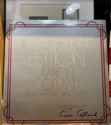 第一位被认为有本土风味的美国作曲家 阿隆·...