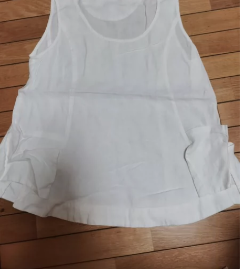 白色亚麻背心 小愚XIAOYU 感兴趣的话...