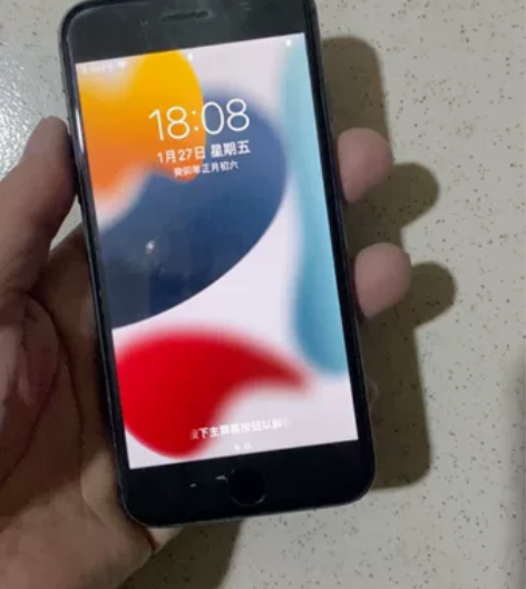 二手苹果8手机,内存容量64G,国行三网通...