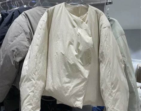 2022冬季新款 韩国 气质高级感不规则飘...