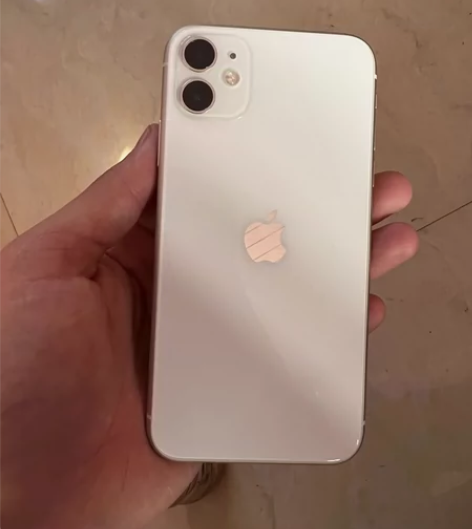 出售自用一部苹果11国行128 自定义成色...