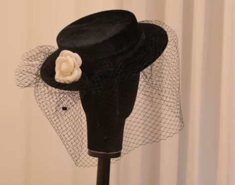 新款法式山茶花赫本礼帽花朵圆顶复古网纱金丝...