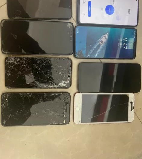 华为noav5z开机屏好有锁后盖碎，华为畅...