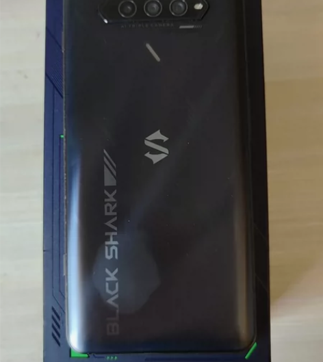 黑鲨4spro，屏幕有损坏，其他地方都是全...