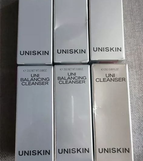 优时颜洗面奶洁面小样25g，一共6个，每个...