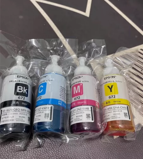 爱普生672原装拆机墨水 ，一套45包邮。...